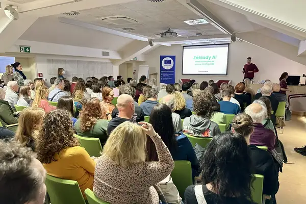 Základy AI a online bezpečí aneb nebojme se umělé inteligence