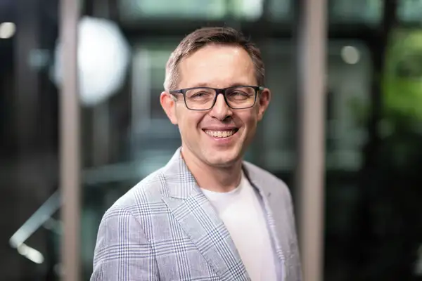 Digitální skřítci ve městě sta věží